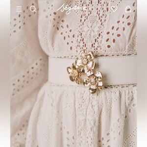 NWOT Sezane Nine Belt - Smooth White Leather, Gold Floral Buckle
